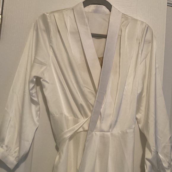 Bride Wrap Mid Length Robe - Picture 4 of 6